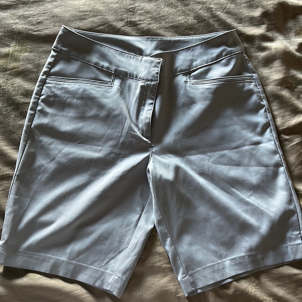 Women’s PGA Tour Golf Shorts Size 6